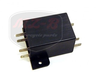 EGYÉB UNIVERSAL BLINKGEBER 12V 2X21W C2:2W